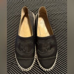 Chanel black satin espadrilles 38